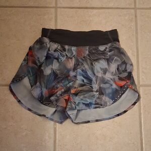 Lululemon Athletica Multicolor Floral Athletic Shorts Slit On Both Sides Ofthele